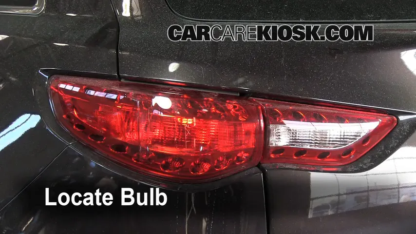 2010 Infiniti FX35 3.5L V6 Lights Reverse Light (replace bulb)
